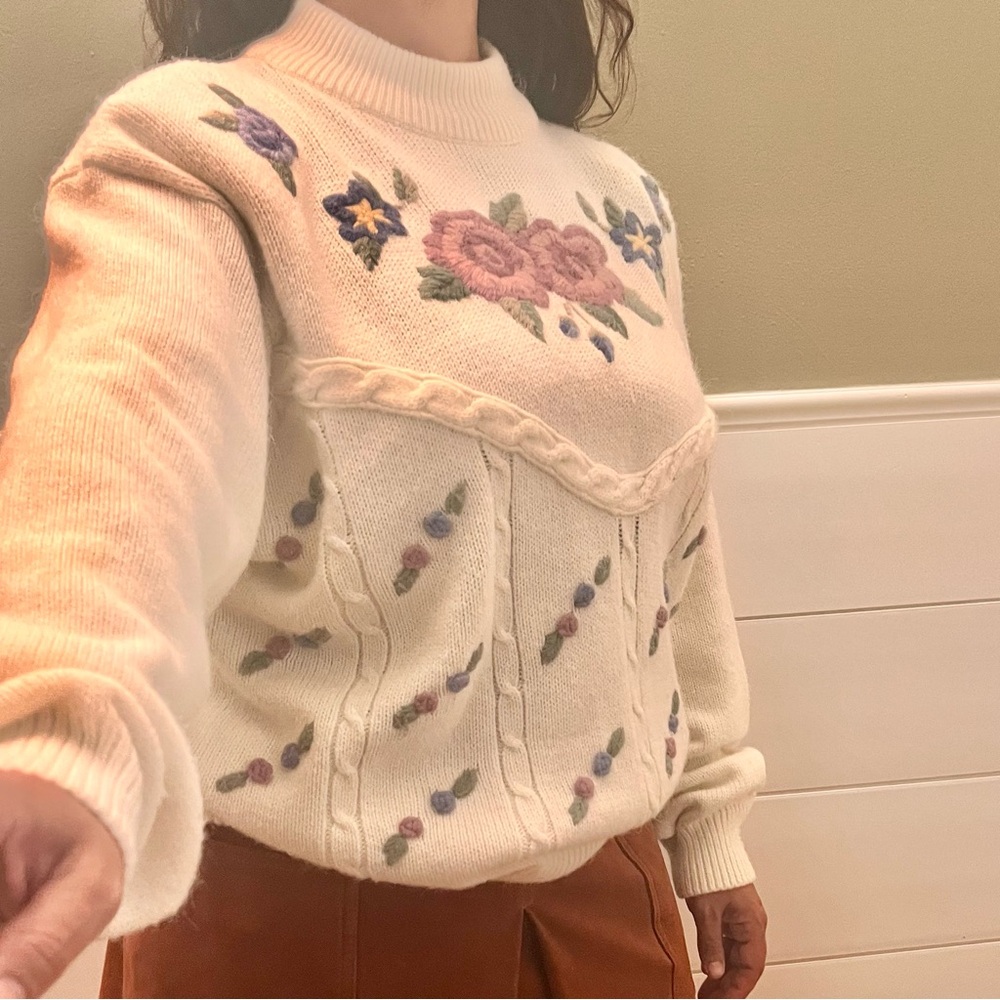 Alfred Dunner Pastel Sweater Ivory sz. L Vintage 90s Floral Kawaii Embroidery